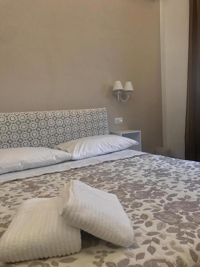 نابولي B&B I Due Teatri المظهر الخارجي الصورة